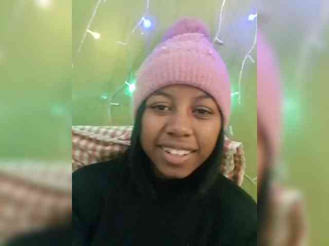 Candis18 webcam