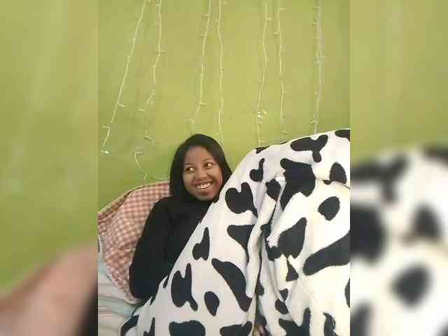 Candis18 webcam