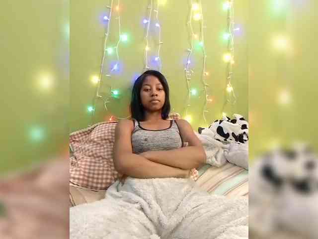 Candis18 webcam