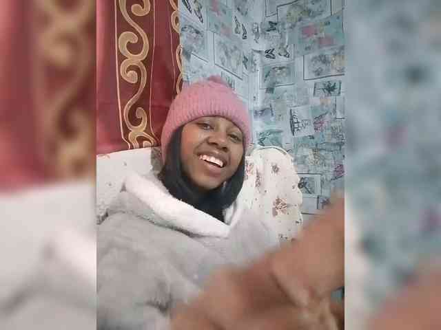 Candis18 webcam