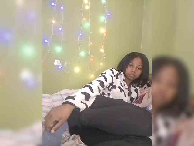 Candis18 webcam