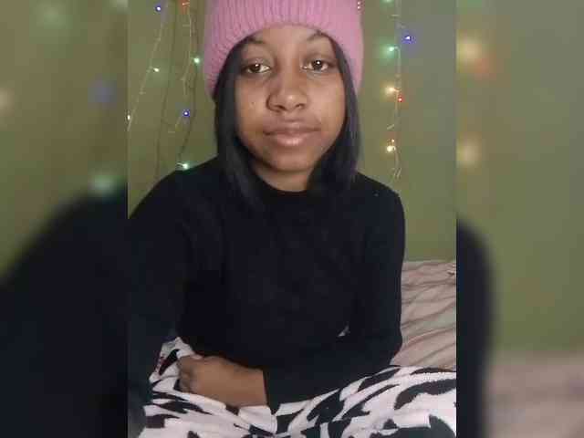Candis18 webcam