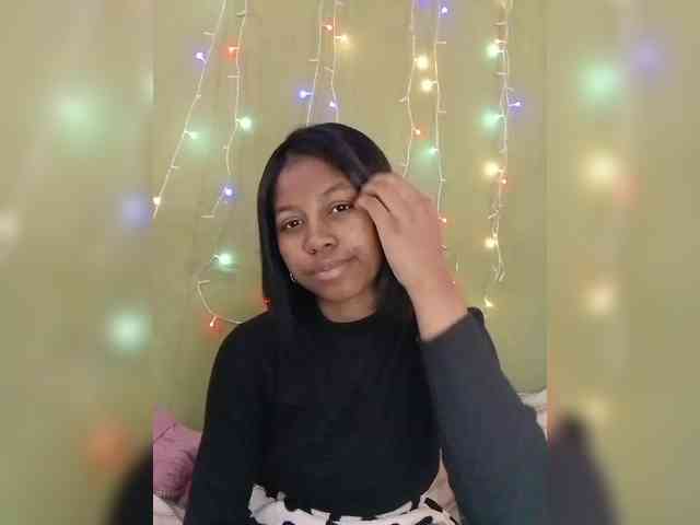 Candis18 webcam
