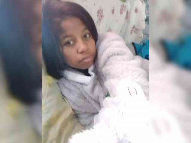 Candis18 webcam