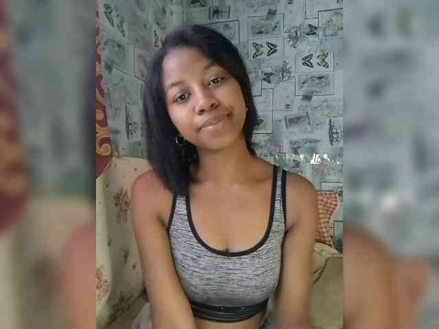 Candis18 webcam