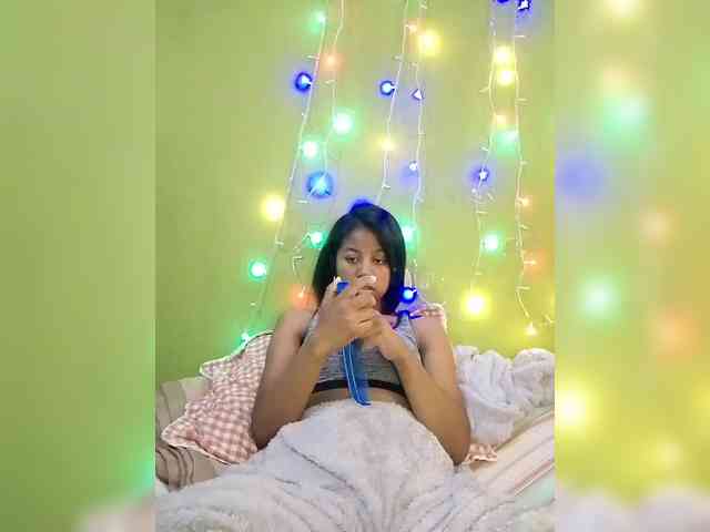 Candis18 webcam