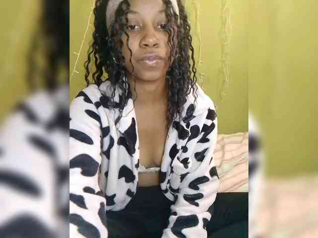 Candis18 webcam