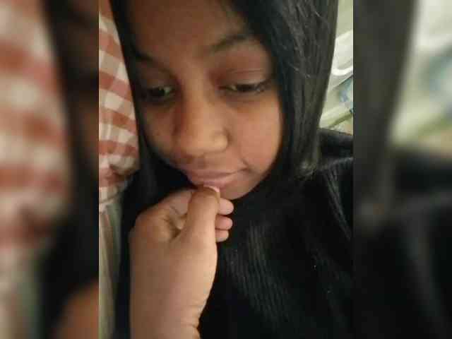 Candis18 webcam