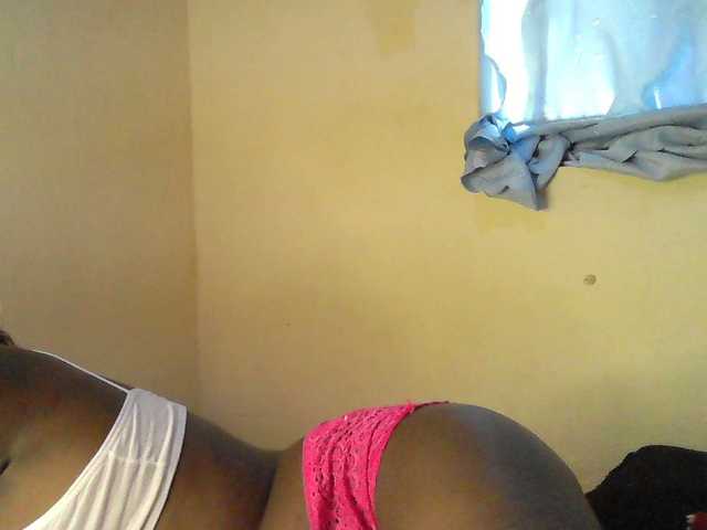 Slimsexy1's BongaCams show and profile
