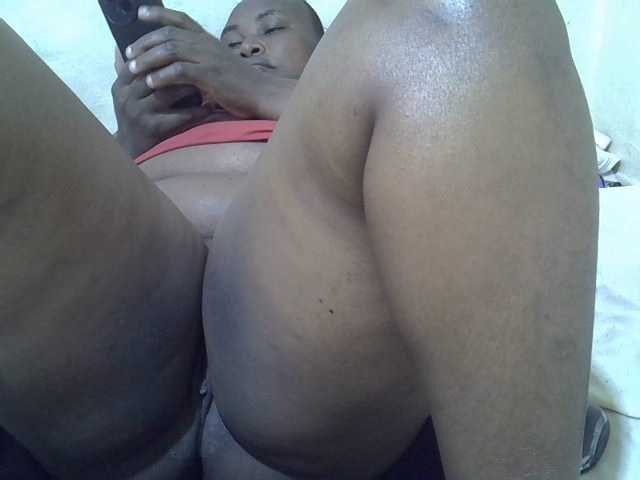 Sexybooty1's BongaCams show and profile