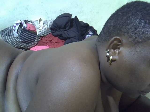 Sexybooty1's BongaCams show and profile