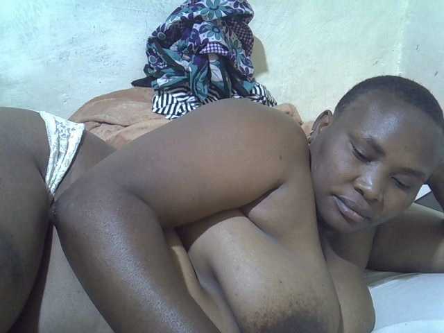 Sexybooty1's BongaCams show and profile