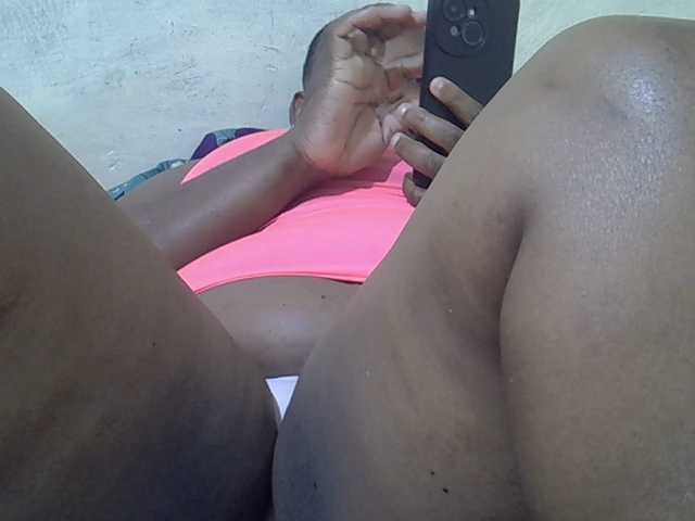 Sexybooty1's BongaCams show and profile