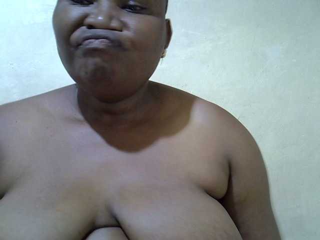 Sexybooty1's BongaCams show and profile