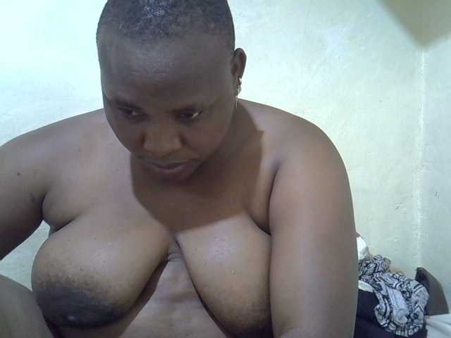 Sexybooty1's BongaCams show and profile