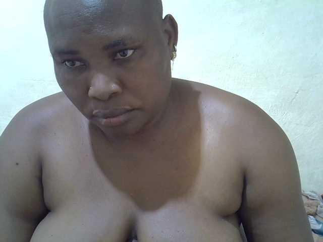 Sexybooty1's BongaCams show and profile