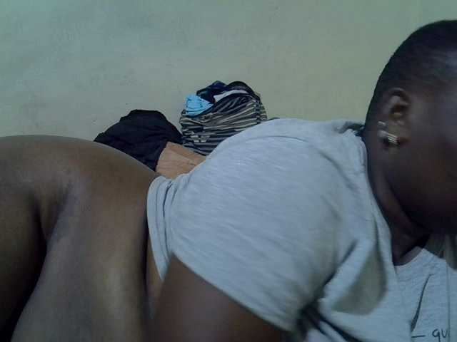 Sexybooty1's BongaCams show and profile