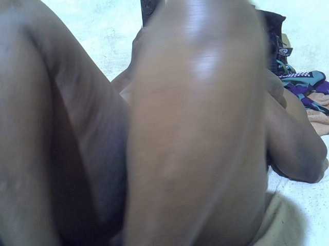 Sexybooty1's BongaCams show and profile