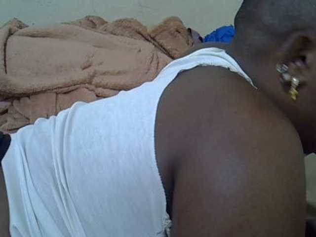 Sexybooty1's BongaCams show and profile