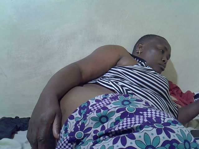 Sexybooty1's BongaCams show and profile