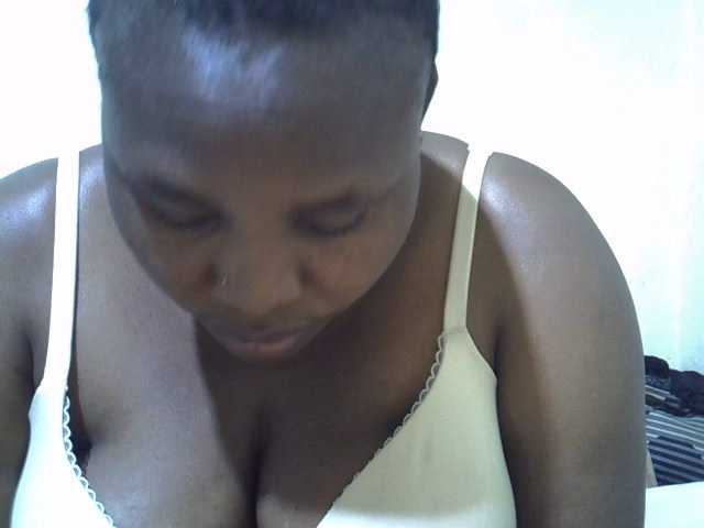 Sexybooty1's BongaCams show and profile