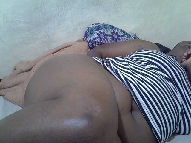 Sexybooty1's BongaCams show and profile