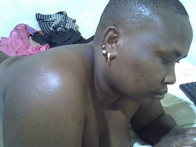 Sexybooty1's BongaCams show and profile