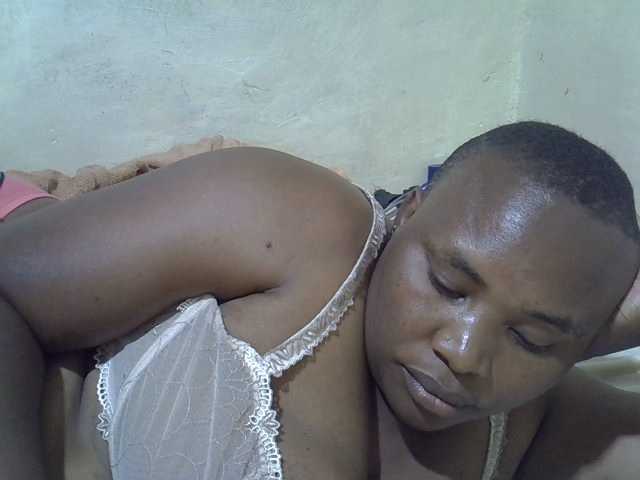 Sexybooty1 Live Cam on BongaCams