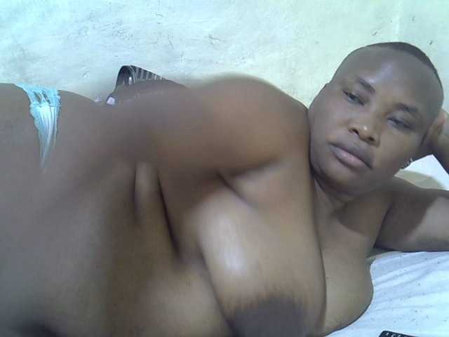 Sexybooty1's BongaCams show and profile