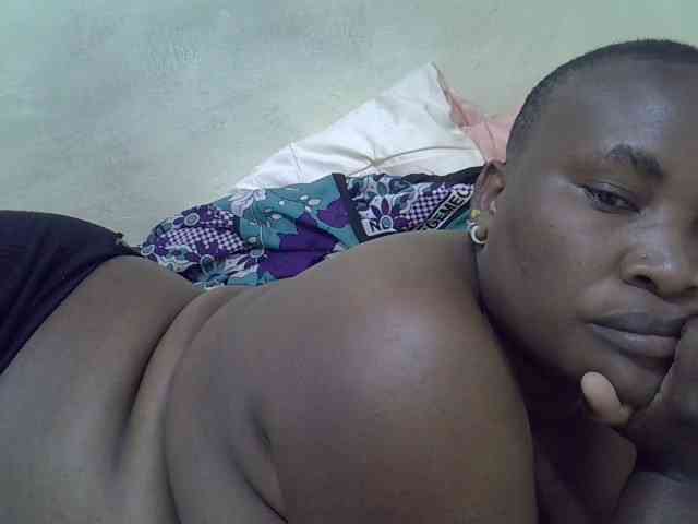 Sexybooty1 webcam