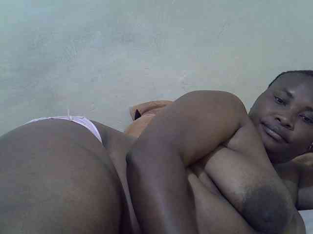 Sexybooty1 webcam