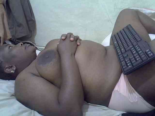 Sexybooty1 webcam