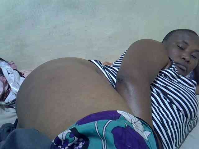 Sexybooty1 webcam