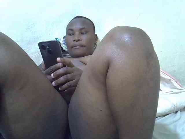 Sexybooty1 webcam