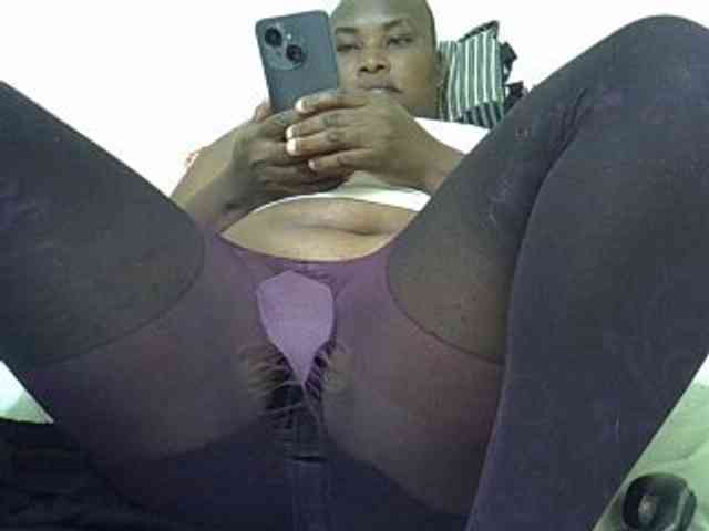 Sexybooty1 webcam