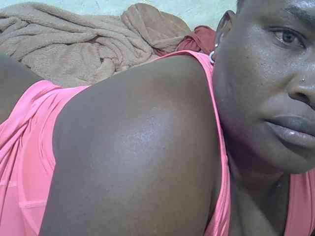 Sexybooty1 webcam