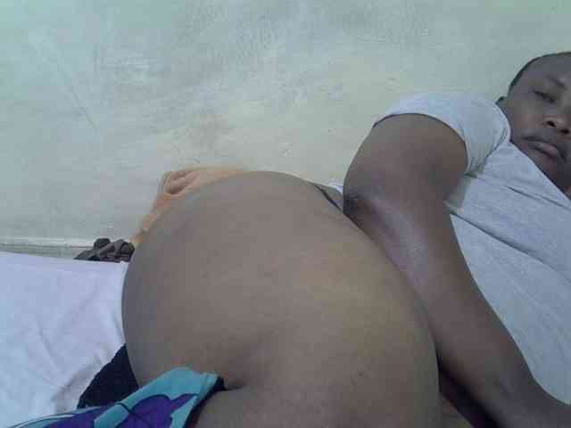 Sexybooty1 webcam