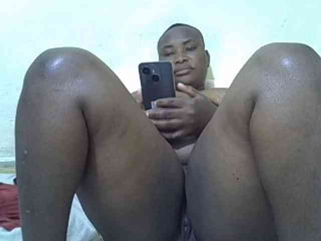 Sexybooty1 webcam