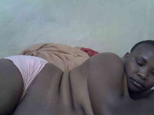 Sexybooty1 webcam