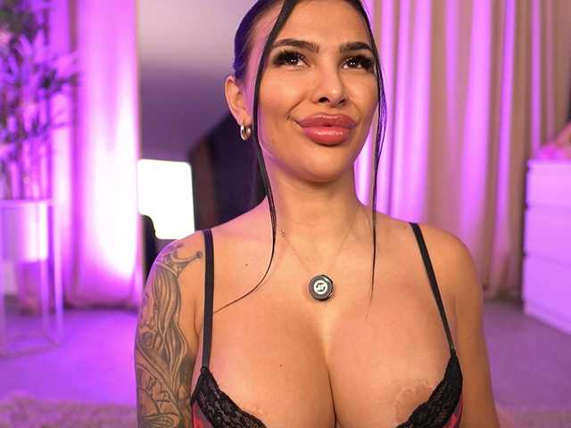 FiresBomb777's BongaCams show and profile