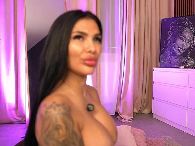 FiresBomb777's BongaCams show and profile