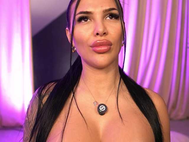 FiresBomb777's BongaCams show and profile