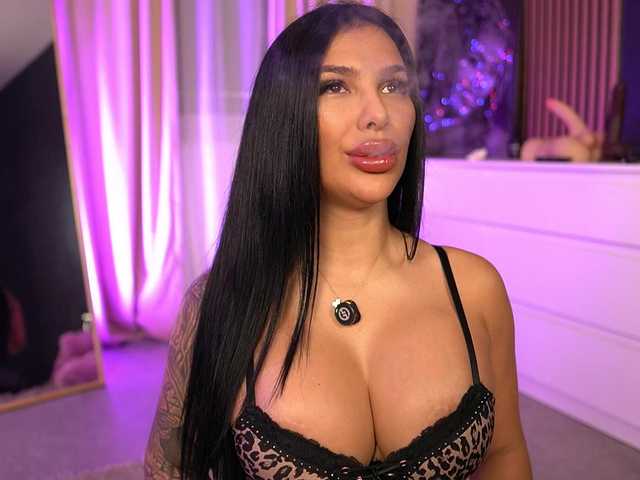 FiresBomb777's BongaCams show and profile