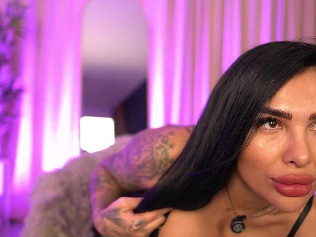 FiresBomb777's BongaCams show and profile