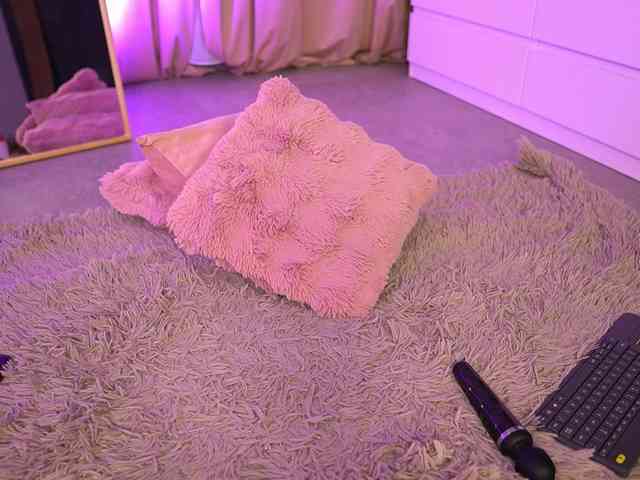 FiresBomb777 Live Webcam on BongaCams