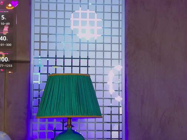 MiaAddison's BongaCams show and profile