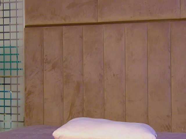 Sex chat gratuit in direct cu MiaAddison pe BongaCams