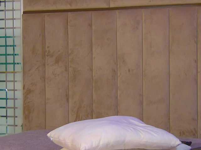 MiaAddison's BongaCams show and profile