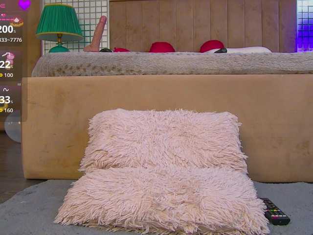 MiaAddison's BongaCams show and profile