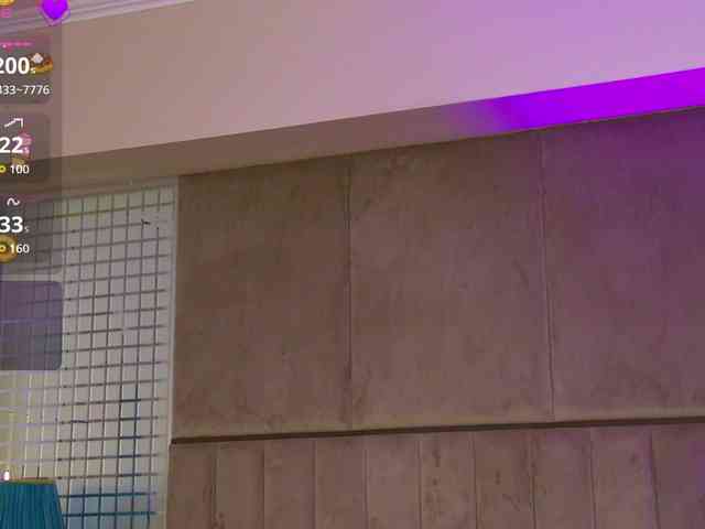 MiaAddison webcam